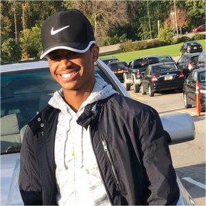 Meet your Posher, Markeith